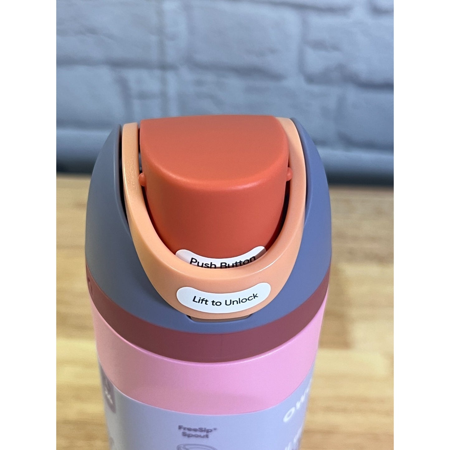 NEW Owala FreeSip Stainless Steel Water Bottle 24oz Purple/Pink