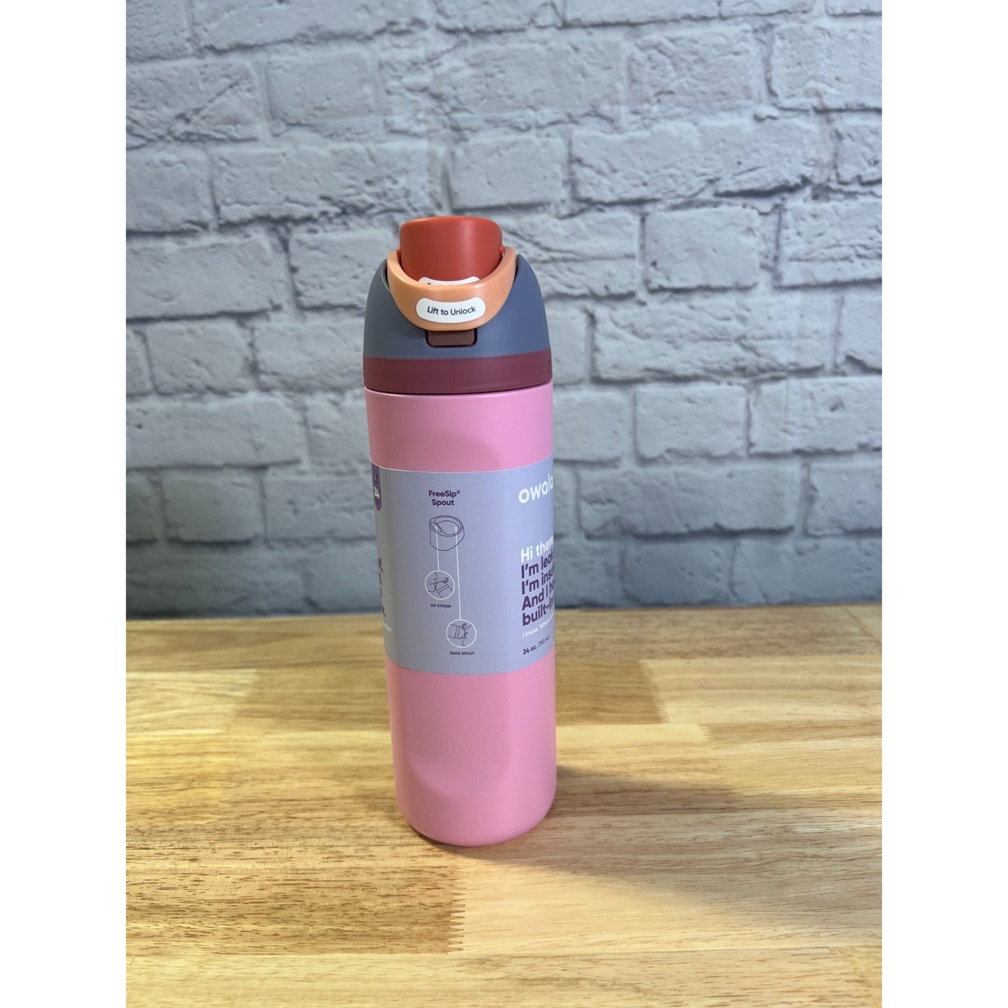 NEW Owala FreeSip Stainless Steel Water Bottle 24oz Purple/Pink