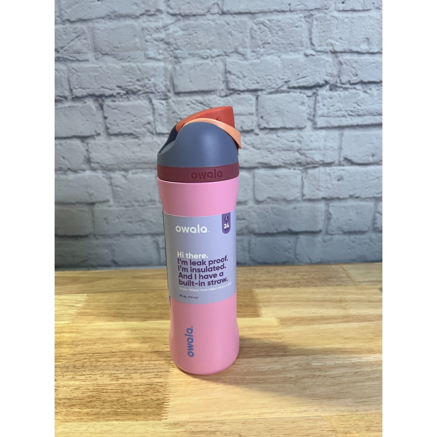 NEW Owala FreeSip Stainless Steel Water Bottle 24oz Purple/Pink